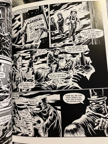 Art of Skinner signed Skin Crawl Horror Comic black and white edition - Picture 3 of 6