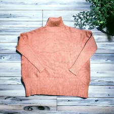 Turtleneck Sweater Women's Size M Mauve Horizontal Knit So Soft Teen Cozy Comfrt