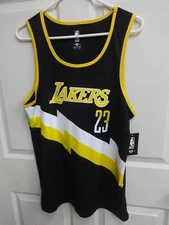 NWT Dead Stock UNK NBA LA Lakers LeBron James # 23 Jersey Men Large