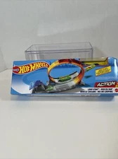 Mattel Hot Wheels loop star Play Set. Race Car with loop track (New) M1