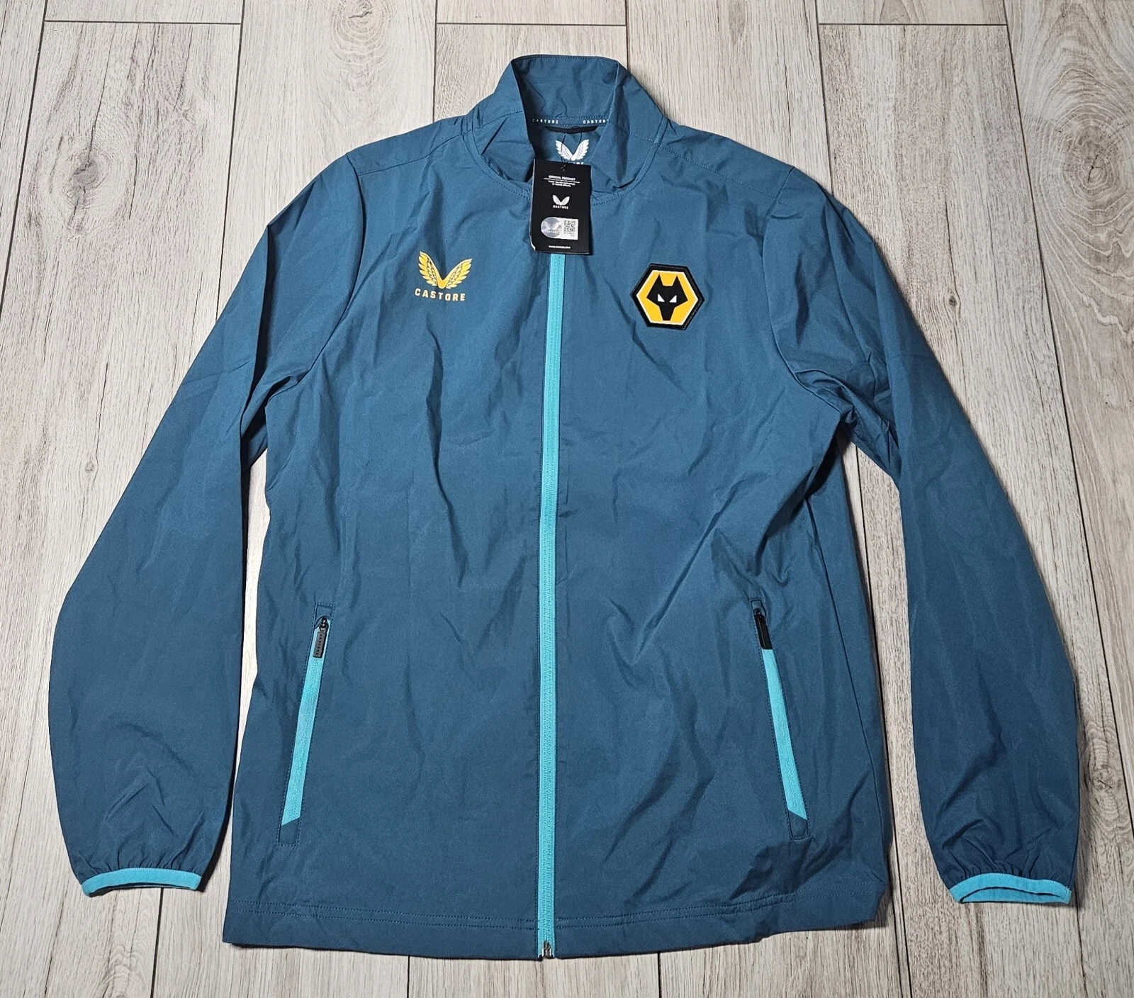 Castore Wolves 23-24 Mens Travel Jacket Medium Chesapeake Bay