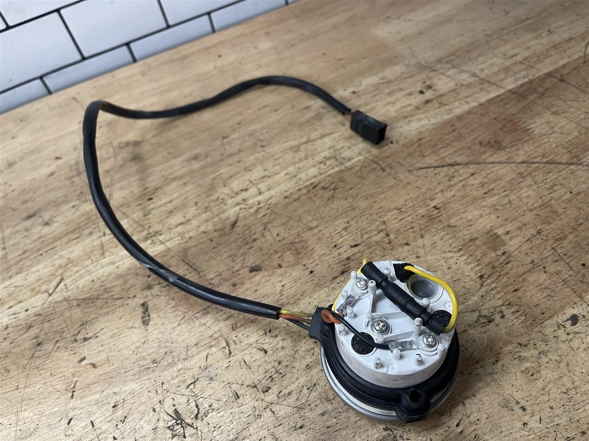 1192 09 HARLEY-DAVIDSON DYNA FUEL PETROL GAS GAUGE 75226-09