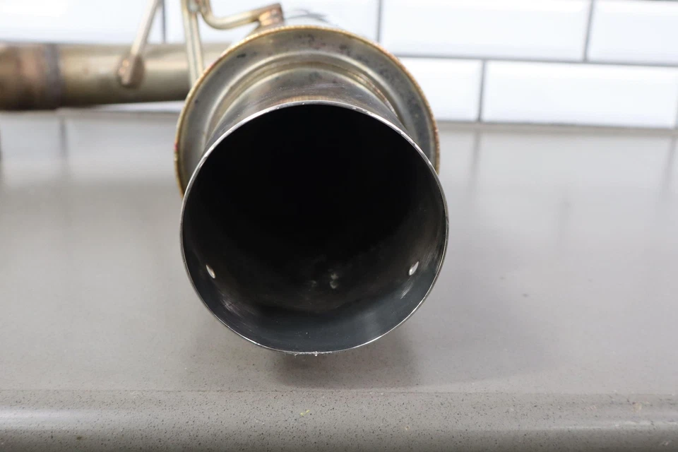 Mazda Miata 2001-2005 NB Megan Racing escape trasero gato Foto 2 de 4