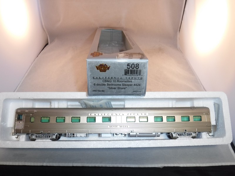 Broadway Limited HO WP 85' CZ 10 Rmettes 6 Dbl-Bdrms Sleeper "Silver Slepr" #424