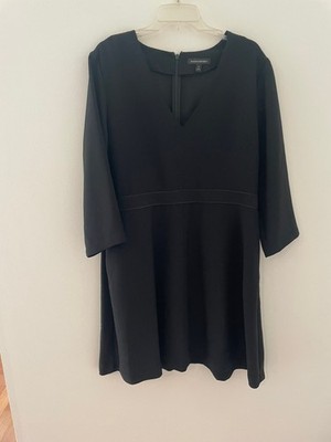 Banana Republic size 14 womens black v neck short dress, little black dress,