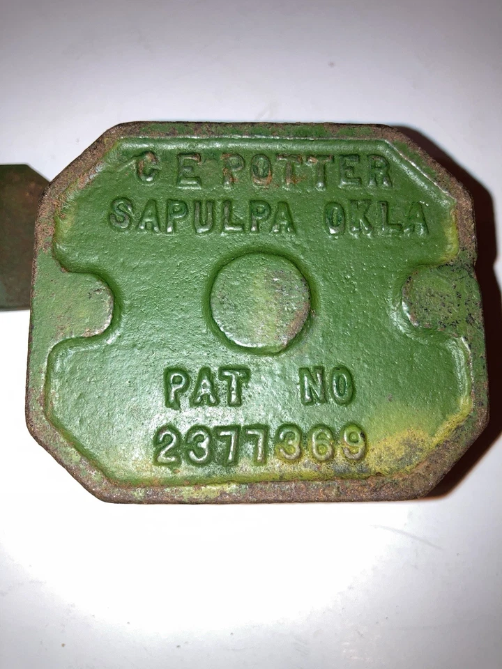Galleta de nogal de hierro fundido CE Potter patentada en 1945 #2377369 Foto 3 de 4