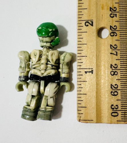 Mega Bloks Pyrates Skeleton Crew Sublurker Pirate Figure L23 - Picture 2 of 2
