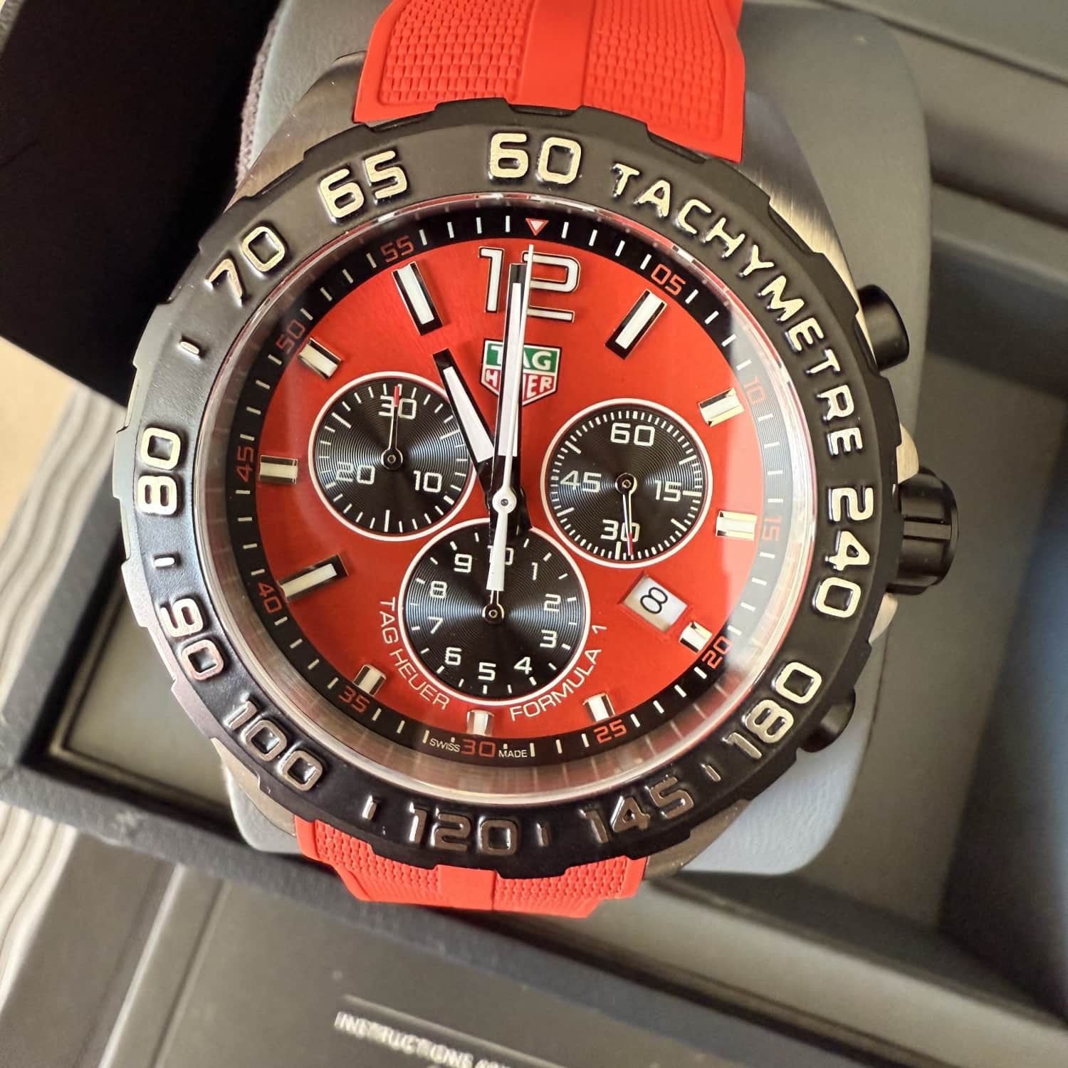 TAGheuer FORMULA 1 Quartz CHRONOGRAPH RED Men's Watch CAZ101AN RUBBER IN BOX