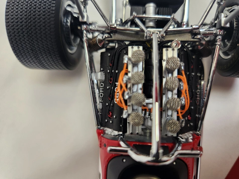 COMO NUEVO Exoto Grand Prix Classics Lotus Ford Tipo 49B, #1 Graham Hill, 1:18 Nuevo en caja Foto 4 de 4