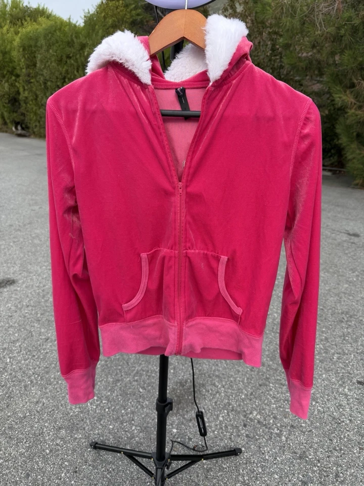 Jaqueta Vintage Victoria Secrets Papai Noel Bebê Rosa Média Forrada de Pele de Veludo Capuz - Imagem 2 de 4