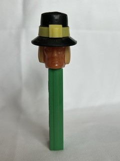 PEZ Vintage Pilgrim (Yellow Hatband) No Feet Austria