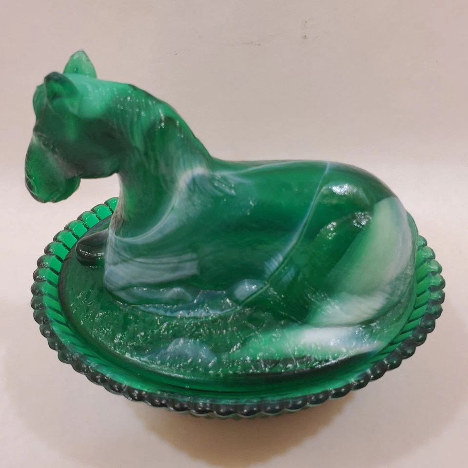 Summit Art Glass McKee Emerald Green Resting Pony 5" Covered Dish Nest Horse - Image 3 of 4