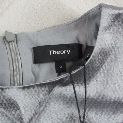 THEORY Structured Fitted Sheath Dress Womens 0 Gray Cloud Hammered Acetate Satin - Picture 3 of 11