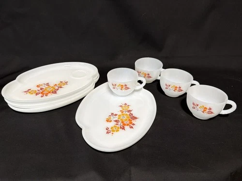 VTG Federal Glass Sip & Snack Set – 4 Orange Floral Trays + Cups, Milk Glass