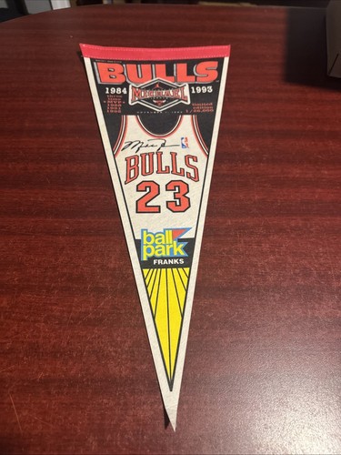 Vtg 1994 CHICAGO BULLS “ A Salute To MICHAEL JORDAN” Pennant BALL PARK FRANKS