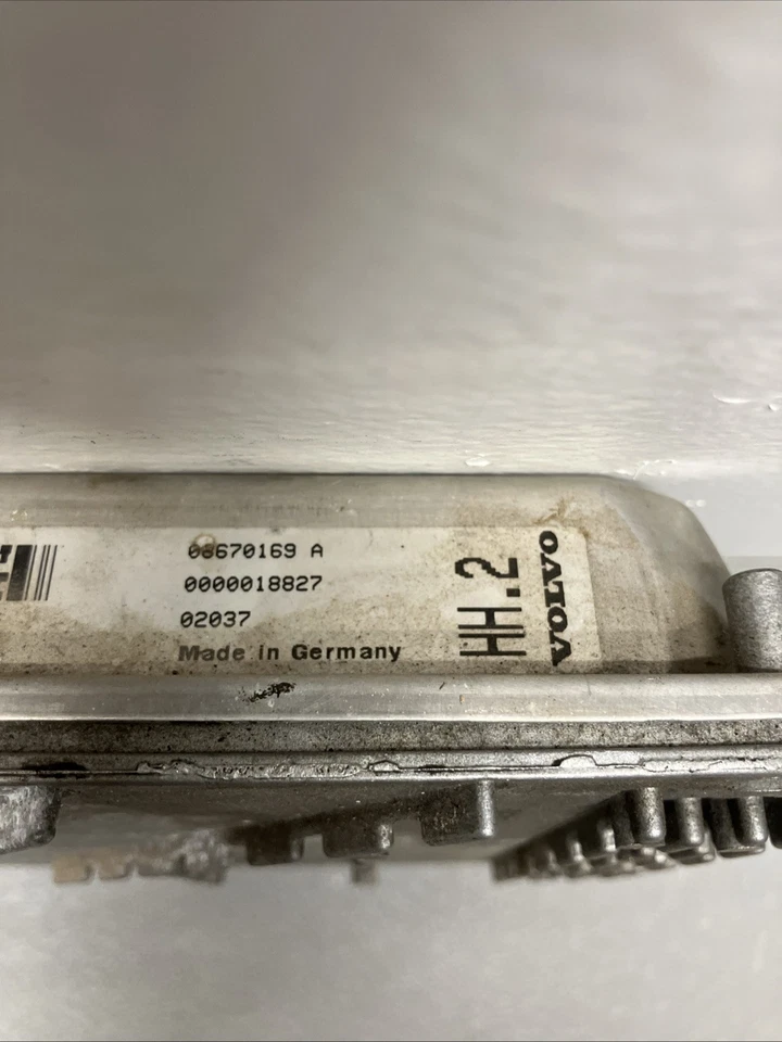 Unidad de control del motor Volvo S60 S70 S80 2002-2004 ECU 0261207227 Bosch 26SA8475 Foto 3 de 3