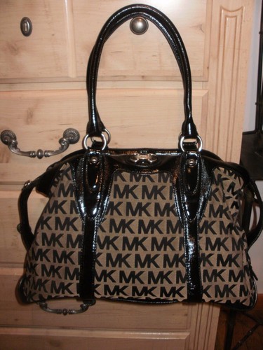 Michael KorsSignature Black & Beige Jacquard & Patent Leather Satchel - Picture 2 of 11