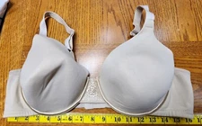VANITY FAIR NUDE/BEIGE PADDED UNDER WIRE BRA SIZE 40C