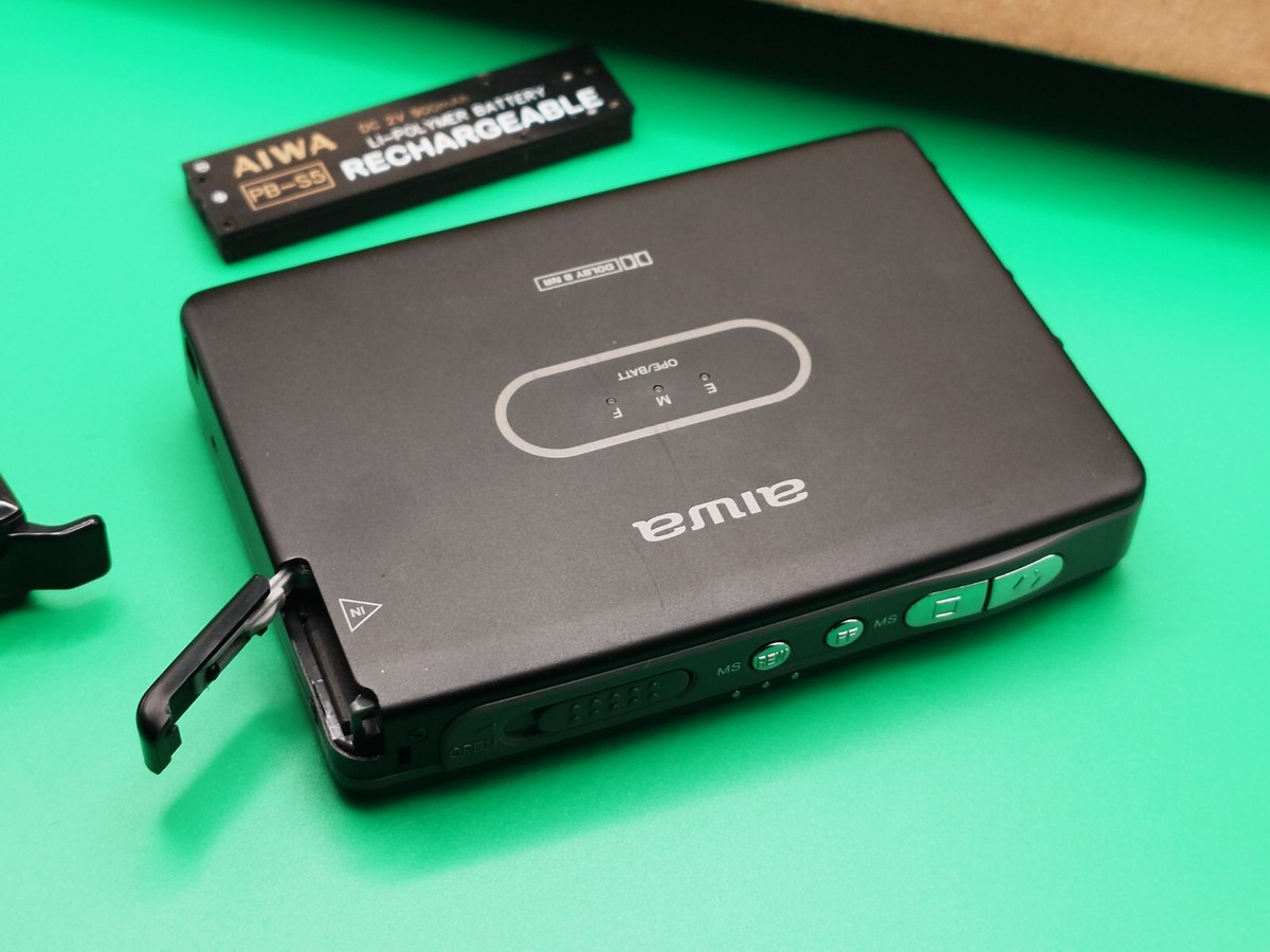 aiwa カセットプレーヤー HS-PX550 動作品 s-l400.jpg