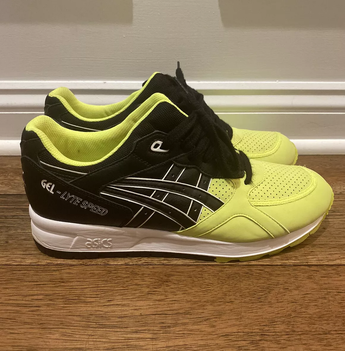 Velocidad ASICS GEL Lyte III. Seguridad para hombre talla 11 amarillo negro. H5V