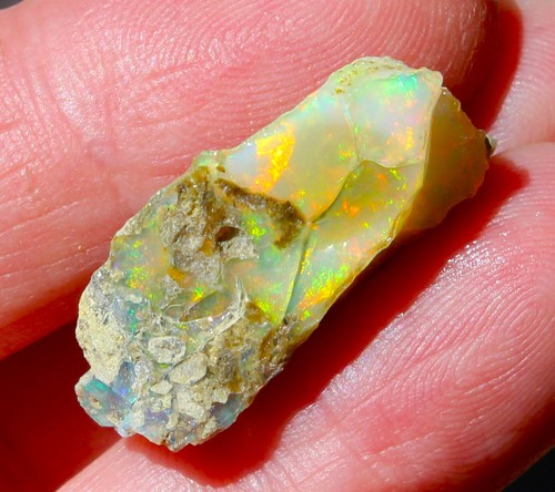 Opale de Feu Brute Multicolore d'Australie de 12,495 ct - Foto 13 di 15