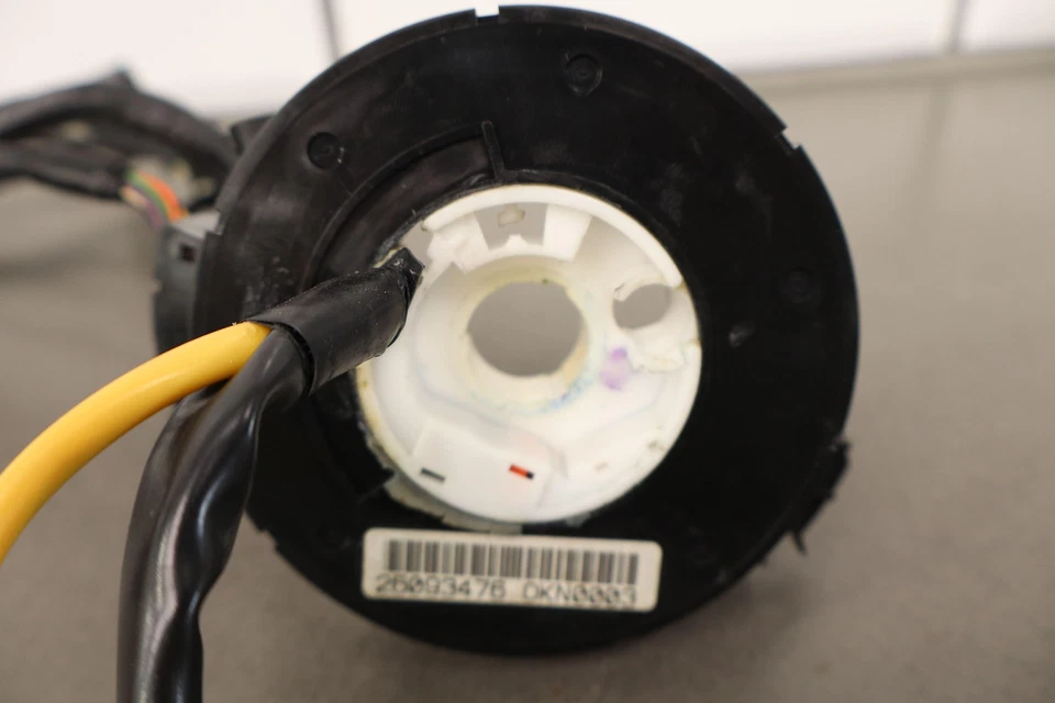 2003-2007 Hummer H2 Column Clockspring W/Harness - Image 2 of 4