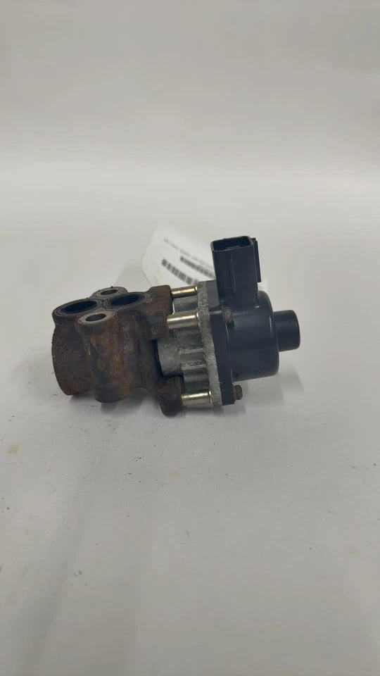 Válvula de escape de gas Subaru Legacy 2006-09 Foto 3 de 4