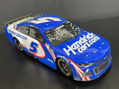 Kyle Larson #5 Autographed Las Vegas Win 2021 Elite Chevy 1/24 NASCAR Die-Cast - Picture 3 of 13