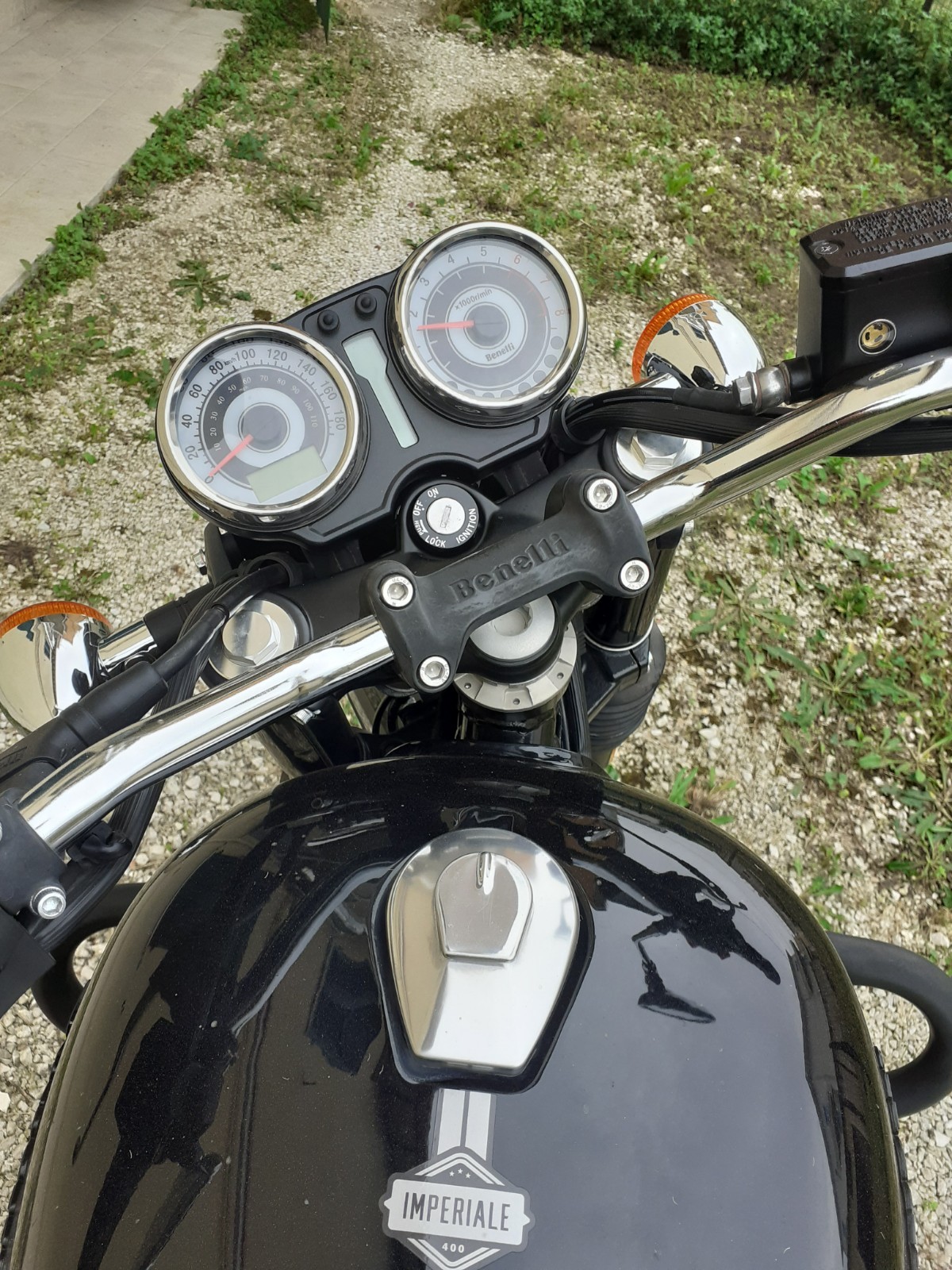 Moto Benelli Imperiale 400