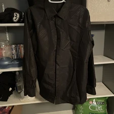 VSKA Men’s Black Button Down Long Sleeve Shirt XXL But Fits Like M/L