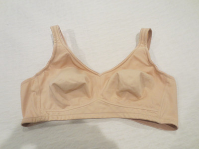 NWOT Amoena 38B Bra Beige Marlena SC Wire Free Mastectomy Back Closure Pockets