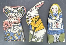 Vtg Anne Wilkinson Alice In Wonderland Finger Puppet Theater Set of 3