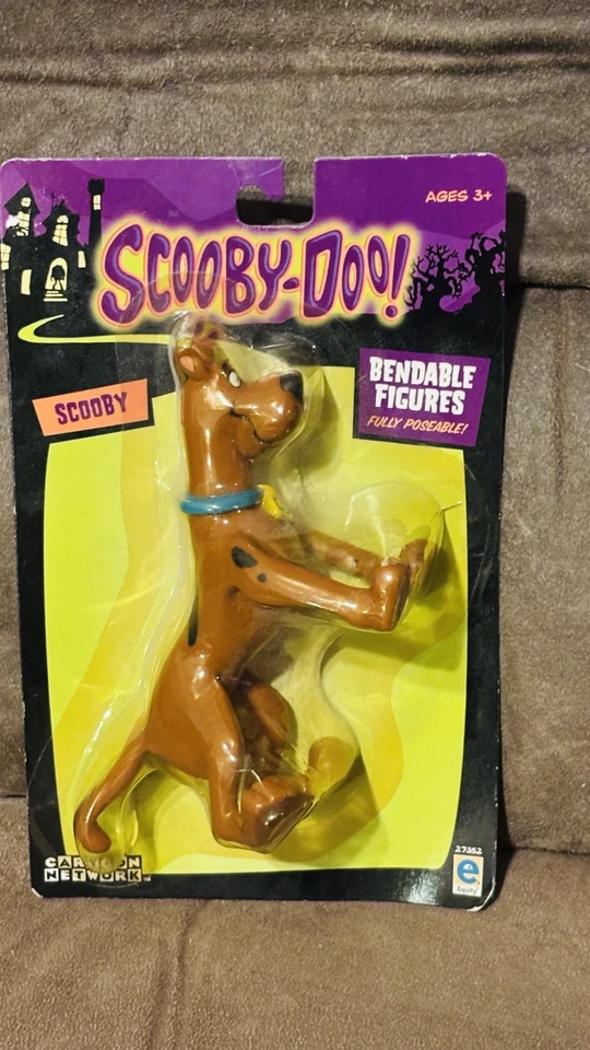 Scooby-Doo Scooby Vintage Bendable Figures Fully Poseable! Original Packaging  - Image 2 of 4