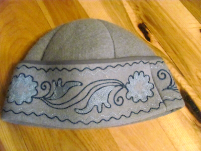 Tumar Art Group Embroidered Flowers Folded Felt Hat 100 