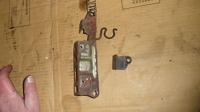 HONDA VT250 MIDDLE CABLE BLOCK HOLDER. FRONT FRAME WATER PIPE HOLDER