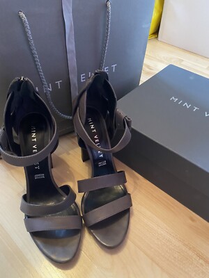 the north face base camp ii flip flops