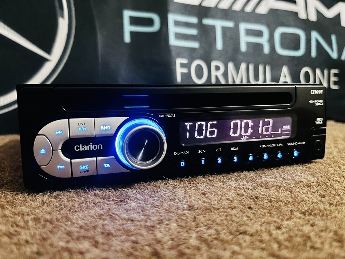 CLARION CZ109E Car Radio CD Mp3 Player WMA AUX Front Old-Timer | eBay