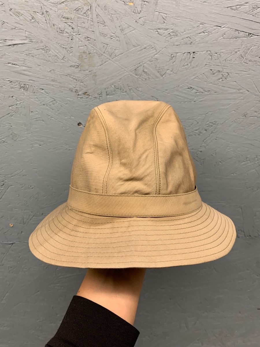 Burberry Bucket Hat Men display picture 1