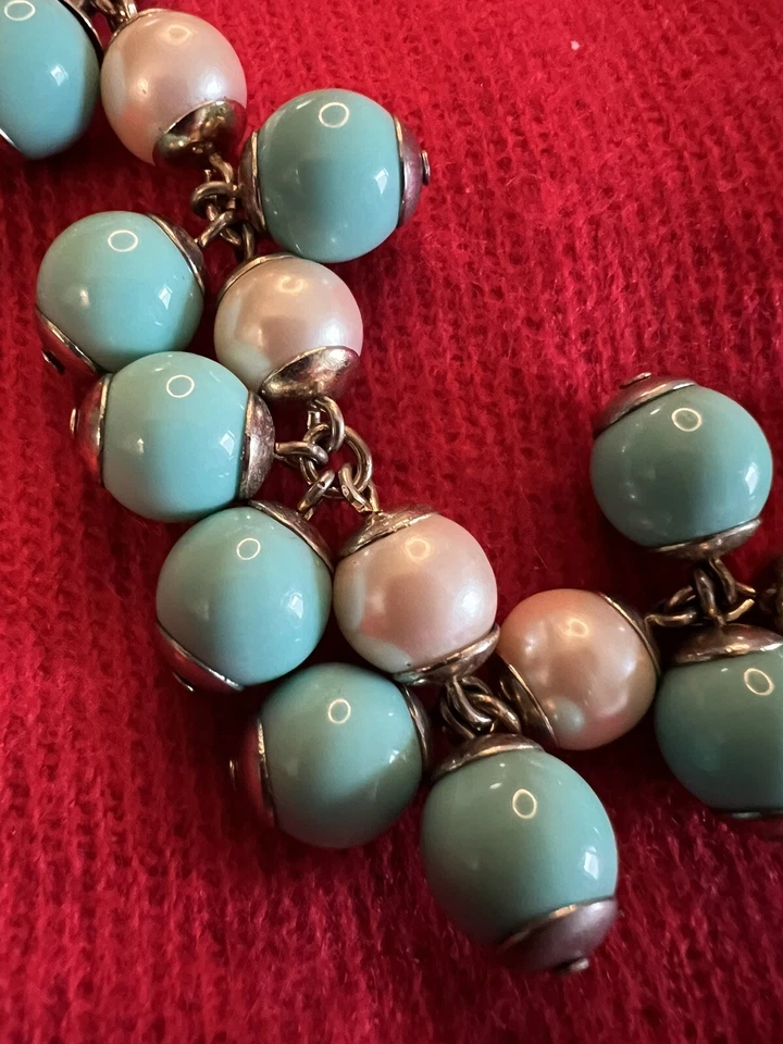 J. Collar Babero Crew Funfetti Aqua Imitación Perla Turquesa Cuentas Chuchería Racimo Foto 3 de 4