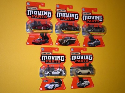 MATCHBOX MOVING PARTS KONVOLUT: 5 Automodelle (2022) mint in schönen Mattel-OVPs