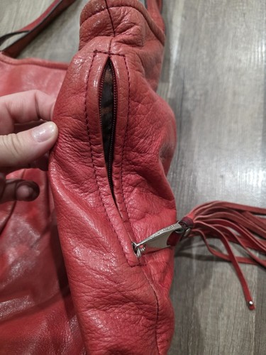 B Makowsky Red Leather Shoulder Bag Tote Boho Designer Classy Fringe Tassel - 第 3/17 張圖片