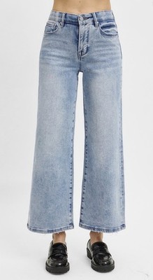 Women's Flared Blue Denim Jeans with Button Zip and Pockets Medium Wash