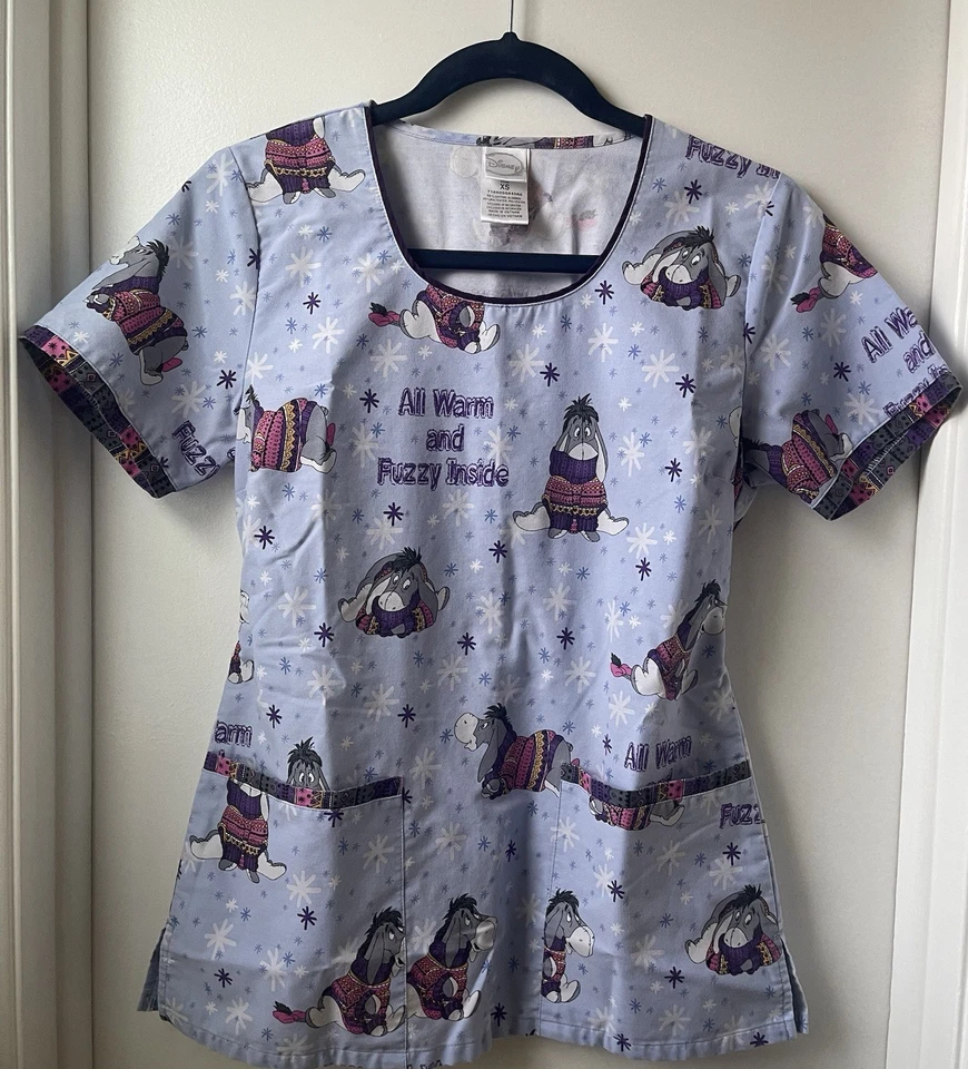 Christmas Scrub Tops Size Extra Small For Women.  VGC￼ - Image 4 of 4