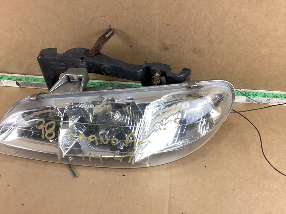 Conjunto de faros delanteros izquierdo del lado del conductor Pontiac Grand Am 1992-1998 Foto 4 de 4