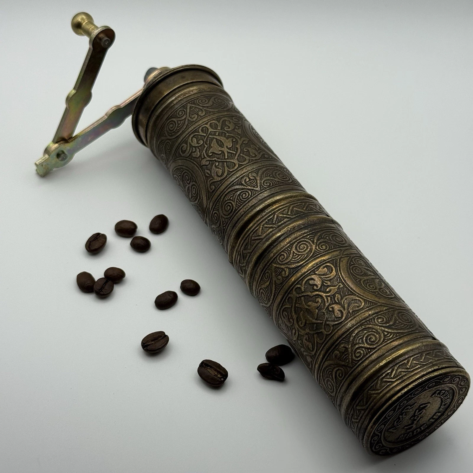 9" Handmade Manual Grinder Mill Coffee Beans Salt Pepper Spices (Antique Brass)
Opens in a new windo
