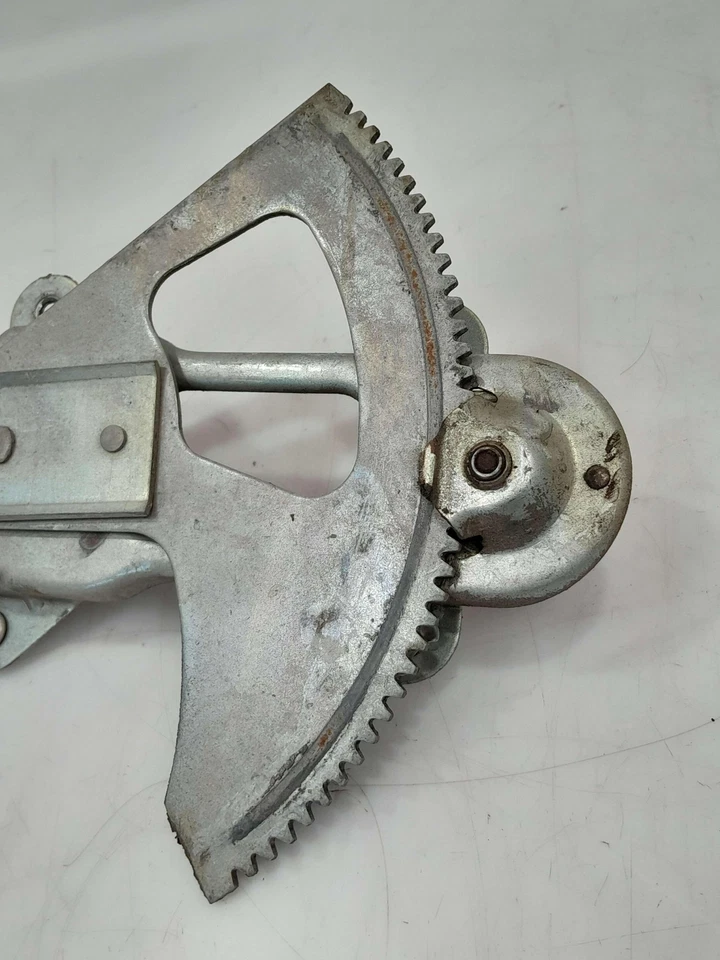 Chevy C/K 1500 1988-1994 manual regulador de ventana delantera lado del conductor LH fabricante de equipos originales Foto 2 de 4