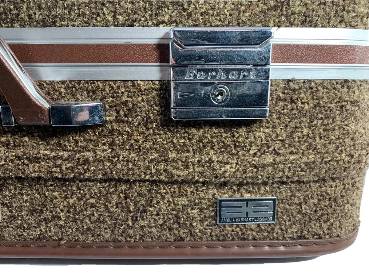 Amelia earhart sales luggage company