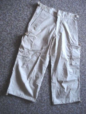 Freizeit-Hose,Caprihose beige, Größe 32,Baumwolle/Elasthan, Neu 12M