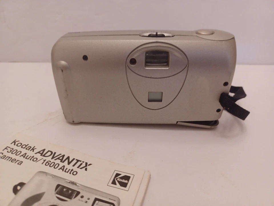 Cámaras solo para piezas/como están Samsung Máxima 60XL y Kodak Advantix F300 COMO ESTÁN Foto 3 de 4