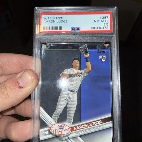 2017 Topps Aaron Judge Fielding #287 Rookie RC PSA 8.5 New York Yankees